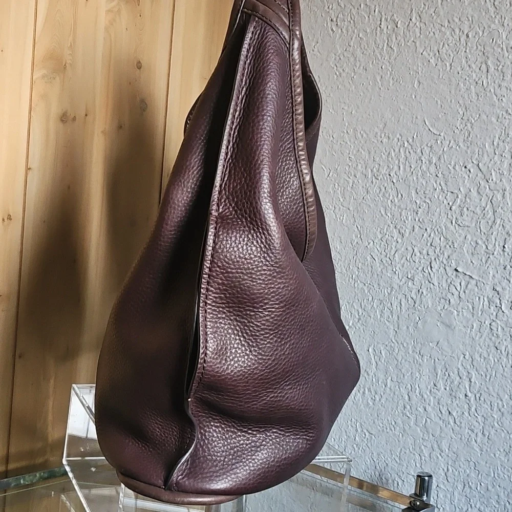 UGG Brown Leather Hobo Bag. - Picture 2 of 6